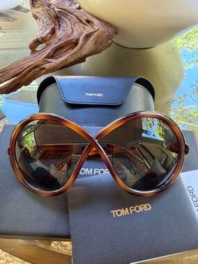 Tom Ford Tortoiseshell Infinity-Loop Oversized Women's Sunglasses